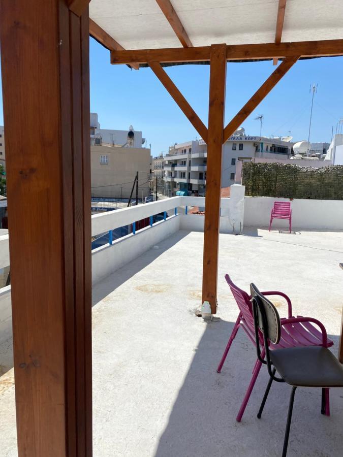 Past Or Trail Hostel Larnaca Luaran gambar