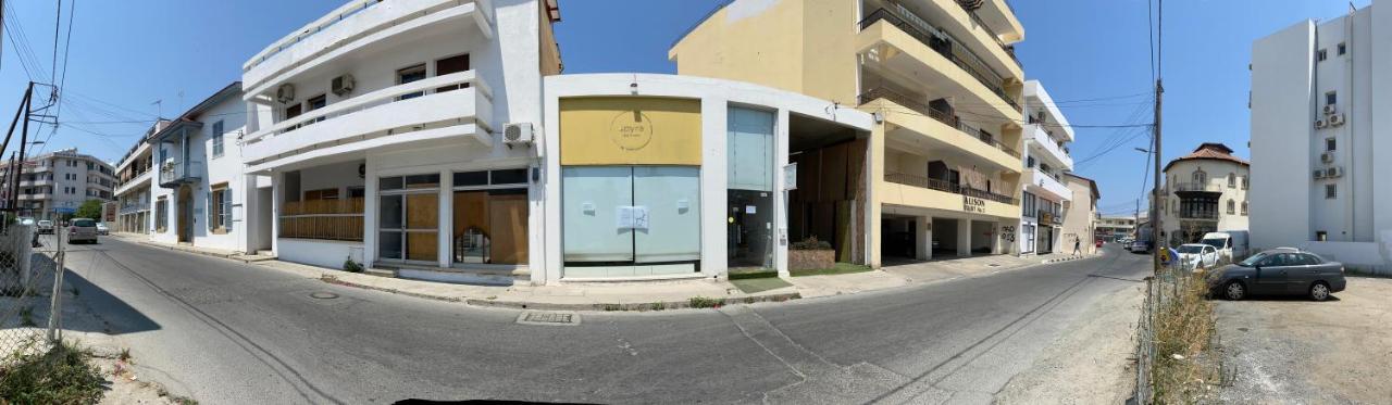 Past Or Trail Hostel Larnaca Luaran gambar
